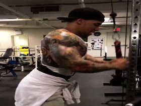 SEXY MUSCLE FLEX