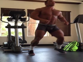 Follow the bouncing pecs