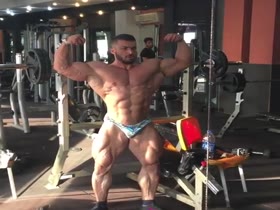 MEHDI MOSTAFALO !
