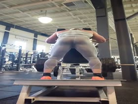 THAT MUSCLE BUTT !