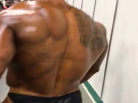 MUSCLE BACK & BUTT !