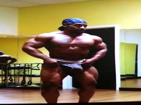 THAT MUSCLE PACKAGE !