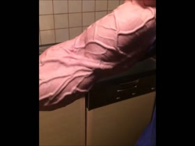 Chris Pistolas veins pump