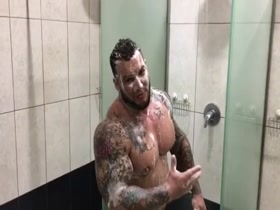 Muscle Hunk talks about his Day