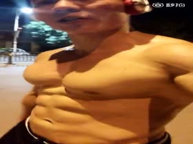 Chinese bodybuilder