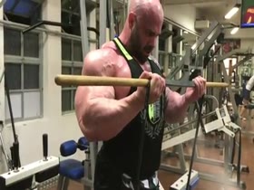 Giants arms: Ole Kristian Vaaga