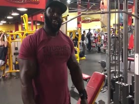 Mass Monster Akim Williams: Back Attack