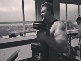 Wolf Weichbrodt: 21 y.o. (!!) Mass Monster