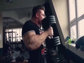 Wolf Weichbrodt: Biceps Blast