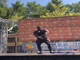 Brandon Curry: Posing 8 weeks out!