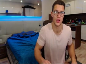 Thumb 16