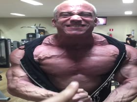 The sexy art of flexing hard