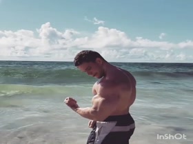 Diesel Josh and his huge ARMS