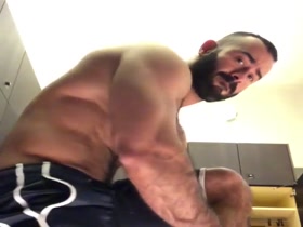 Thumb 9