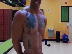HOT PECS + !
