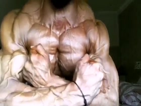 Flex them hard and sexy