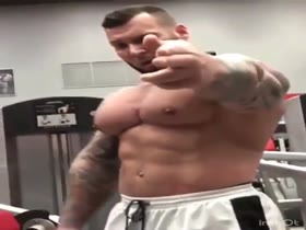 BEEFY - THOSE NIPPLES !