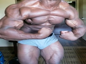 Flexing could be foreplay