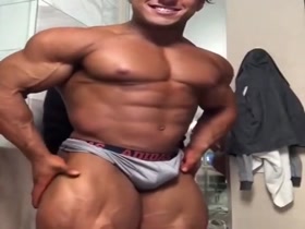 MEATY  !