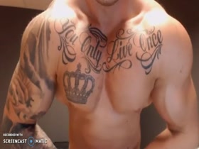 BLONDE MUSCLE !