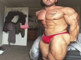 Gavin Gibson 01 - Posing