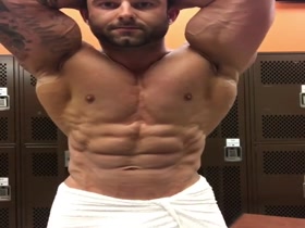 Jase Stevens Flexing 02