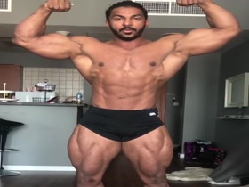 Fahad Al Junaibi 01 - Posing