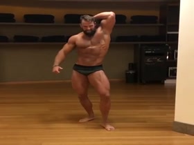 Eric Janicki Posing 02