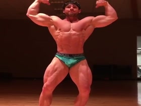 Jason Lowe 08 - Posing Practice