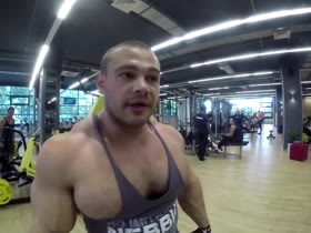 Alexey Lesukov Trains Back 2018