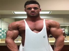 MUSCLE JOCK !