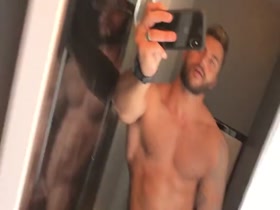HE'S HOT!
