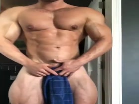 Elijah Lorono - fit as fuck!