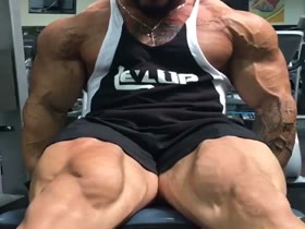 Leg training T.