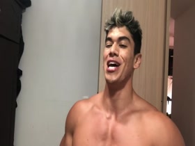 Thumb 16