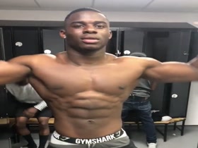 A cheeky pec pop and wink