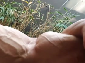 Thumb 9