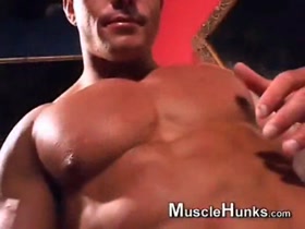 MUSCLEHUNK !