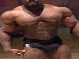 Thumb 4
