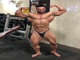 BIG MAN, TINY POSERS !