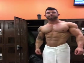 HOT HUNK !