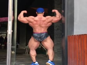 Off-season Mass Monster (1)