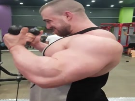 Dani Kaganovich @ 297 lbs.