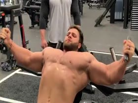 Regan Grimes Shirtless!