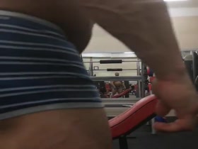 Igor Illes: Off-Season Posing