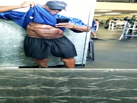 KaShaeHolliday flexing 2019-05-27