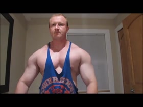 huge muscle flexing