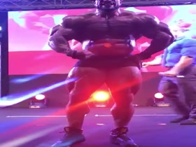 Roelly - Insanely Huge!