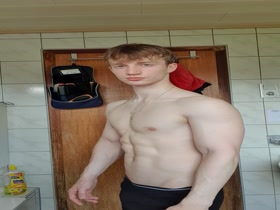 Russian muscle twink