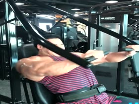 Hwang Chul Soon Hits Chest
